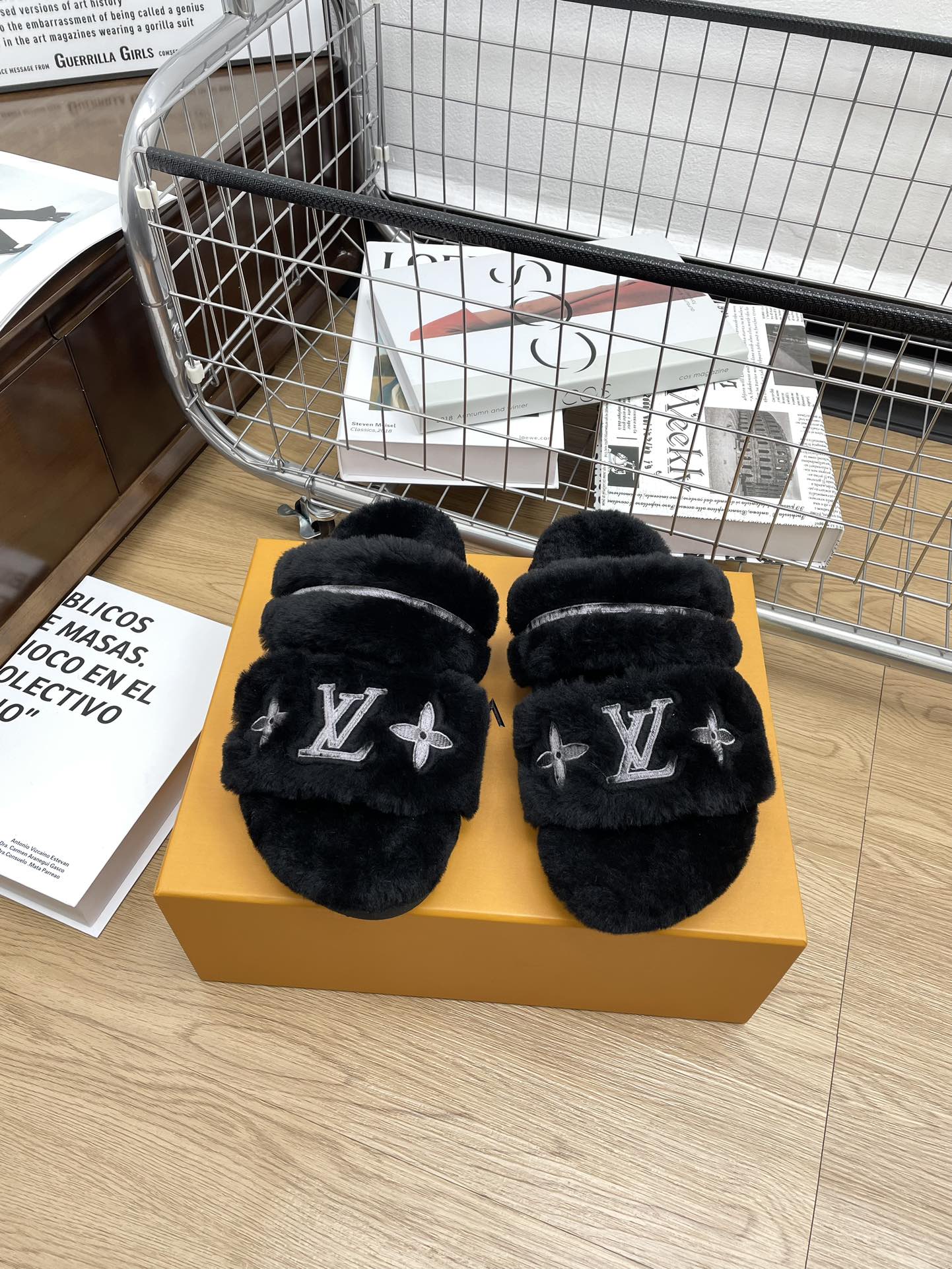 LV Sunset Flat Comfort Mule 1ADC61